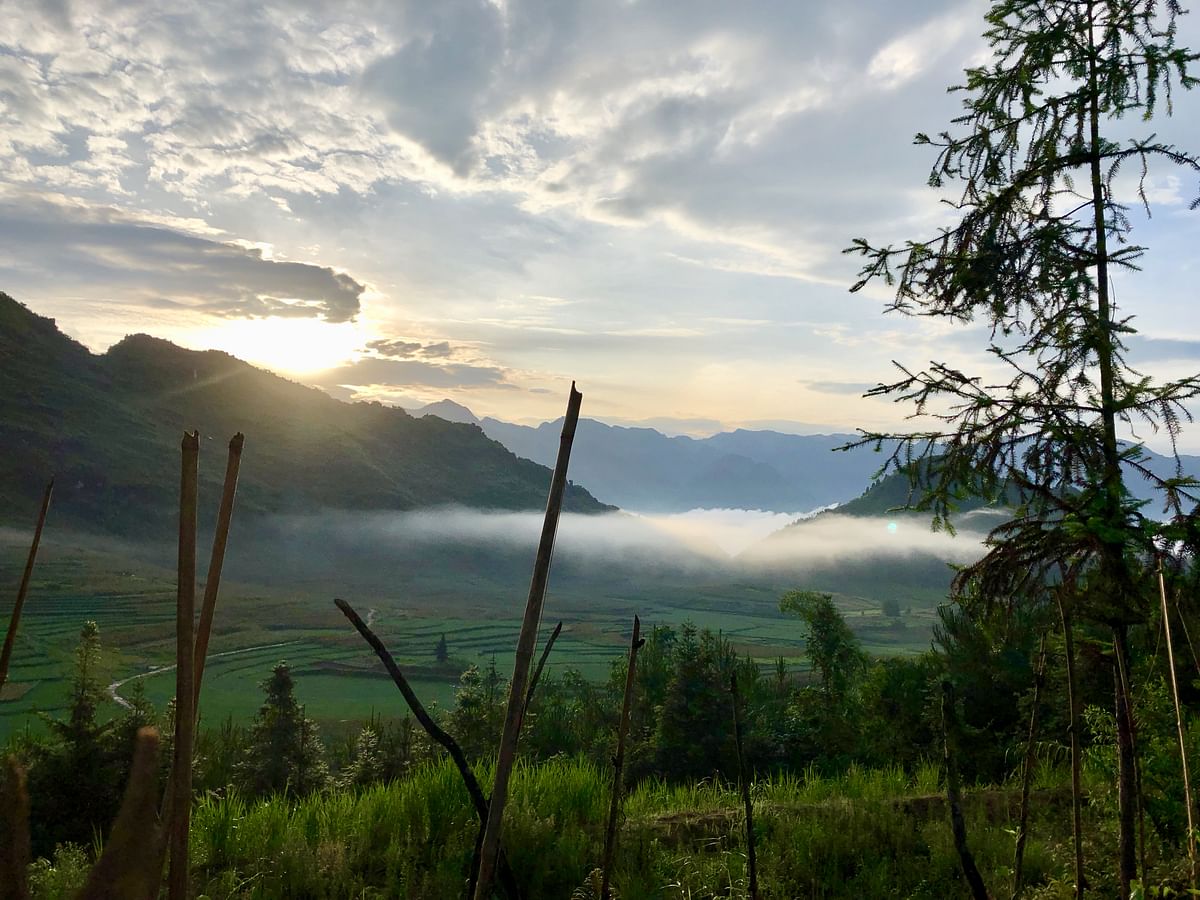 Discover the Ha Giang Loop: Trek, Culture & Scenic Wonders