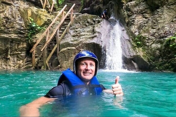Combo : Waterfalls and Horseback Riding with Typical Lunch