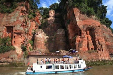 Leshan Giant Buddha and Huanglongxi Town Day Tour