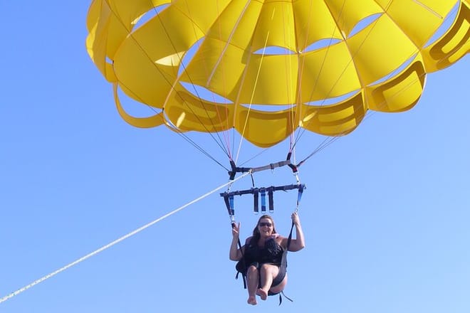 Private City Tour and Parasailing Adventure and Private transport - Hurghada