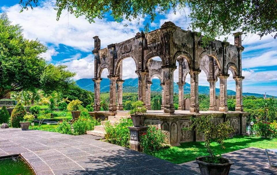 Explore Tirta Gangga, Taman Ujung, and Cepung Waterfall in Bali