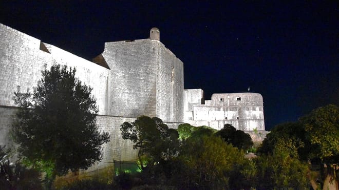 Dubrovnik Old City By Night Group Tour and Panoramic Drive  3