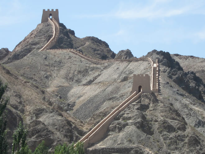 Private Jiayuguan Day Tour to Jiayuguan Fort, Overhanging Great Wall and More photo 3