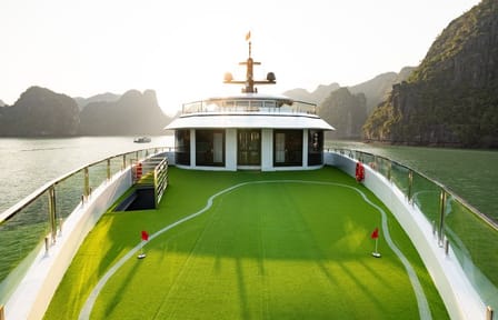 VIP Day Cruise and Kayaking in Halong Bay from Hanoi