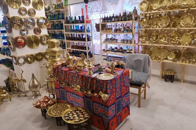 Shopping Tour With Private Guide and Private Transfer - Hurghada