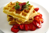 Private Half Day Tour to Montmartre, waffle & Eiffel Summit 7