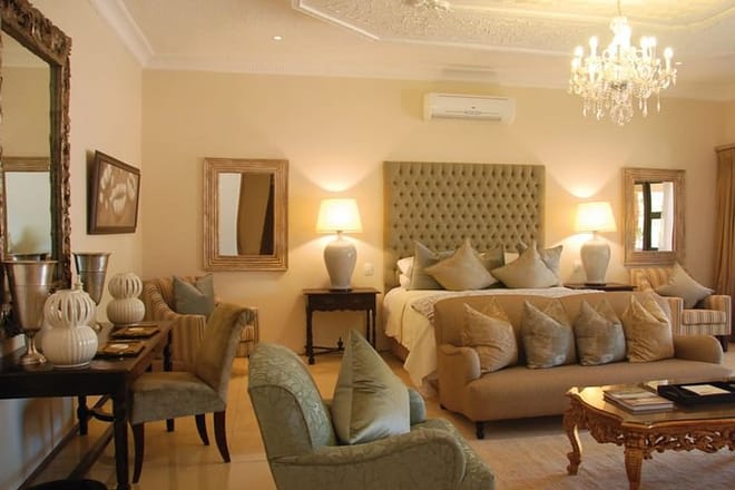 Victoria Falls Deluxe Suites Residence Lounge