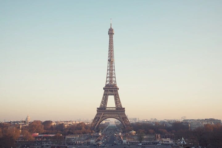 Half-Day Eiffel and River Cruise Private Tour 3