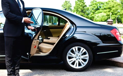 Hongkong Airport Transfer Private Services 24 Hours