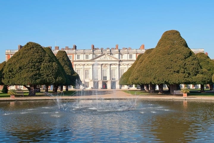 Windsor Castle & Hampton Court Palace, Private Tour Including entry pass 2