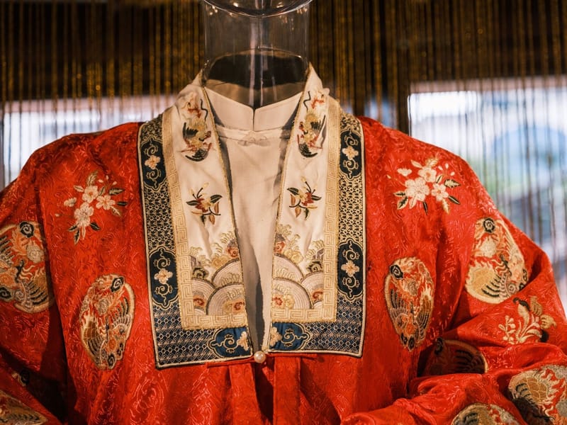 Suzhou Silk Embroidery Workshop with English Guide