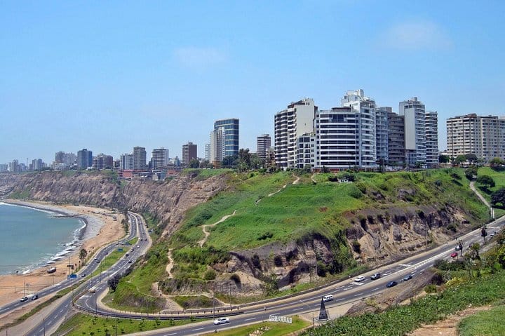 Small-Group Visit to Larco Museum, Downtown Lima and Santo Domingo Convent 7