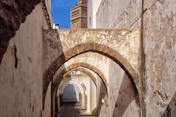 Cultural Walking Tour of Casablanca's Modern and Traditional Sights