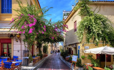 Athens Airport Transfer with City Highlights Tour
