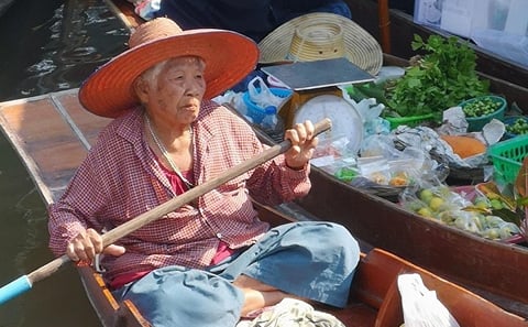 Tha Kha Floating Market Full-Day Tour from Bangkok