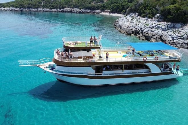 Kusadasi Boat trip with Lunch & Roundtrip Transfer 