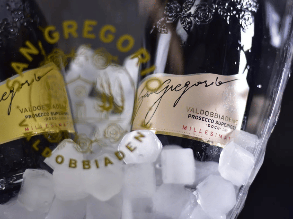 Prosecco Tasting in Countryside Winery 3