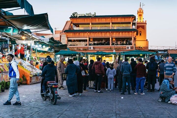 Lantern-Lit Alleys and Artisan Workshops Step into the quiet beauty of narrow lanes lined with glowing lamps and late-night artisan workshops.