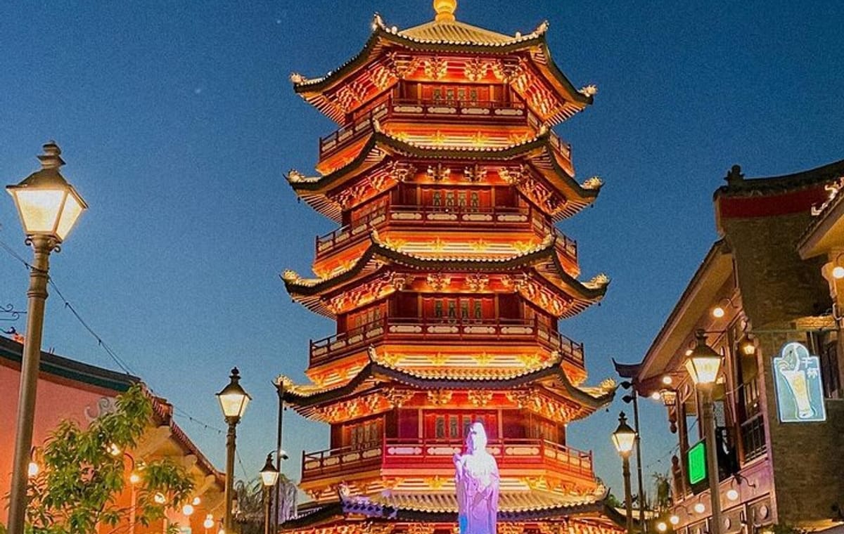 Afternoon Guided Chinatown Tour in Jakarta