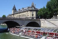 Two-hour Paris Tour including short walk and one hour Seine Cruise 9