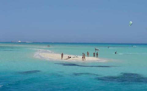 Luxury 8-Day Nile Cruise and Tours from Hurghada to Aswan