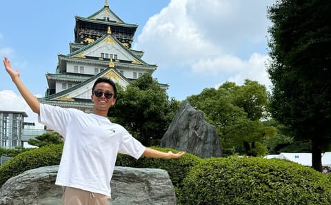 Osaka Castle Walking Tour