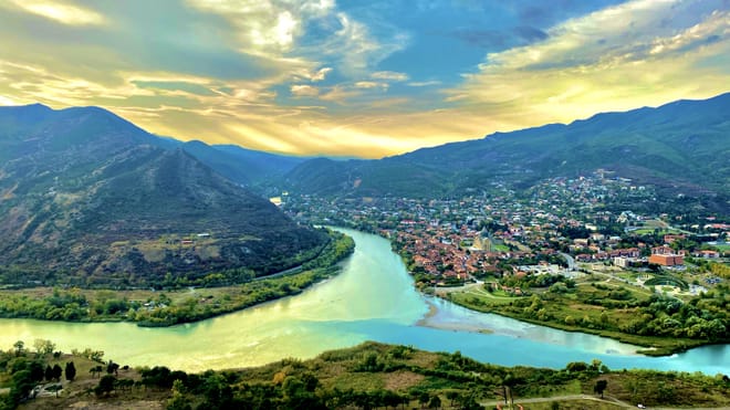 Private Tour to Uplistsikhe Gori and Mtskheta photo 3