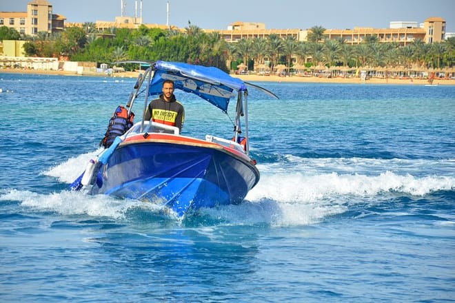 Private Speed Boat to Hula Hula Island trip 4 hours - Hurghada