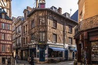 Rouen Private Walking Tour with Local Guide  8
