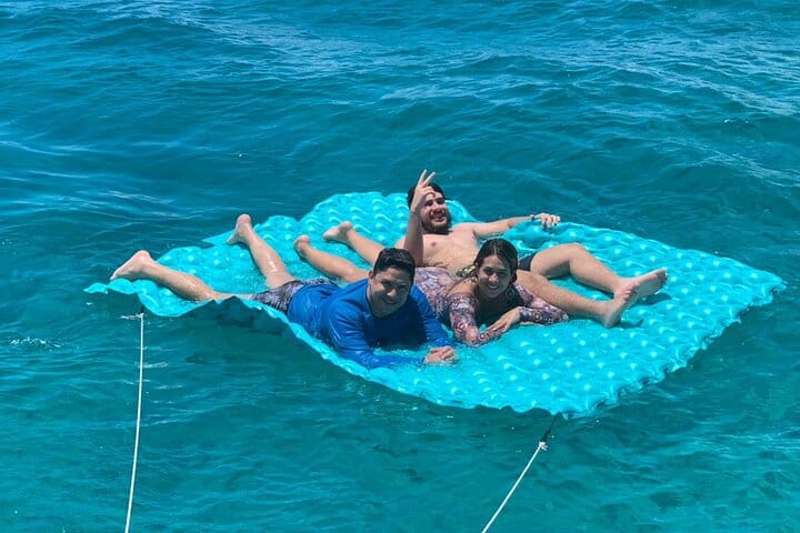 Private Luxury Sailing from Casa de Campo to Catalina Island 7