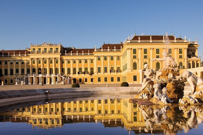 Full Day Private Guided Vienna Tour from Budapest with Lunch and Drinks 7