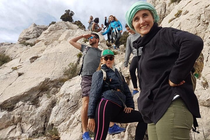 Panoramic Hiking on Marseille from Les Calanques 9