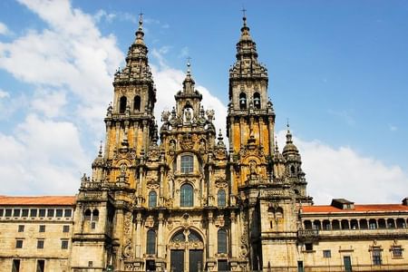 Santiago and Valença do Minho Full Day Private Tour