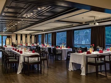 Scarlet Pearl Cruise - The Best Luxury Cruise in Halong Bay 2d1n
