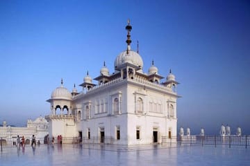 Amritsar to Anandpur Sahib Gurudwara Cultural Day Tour