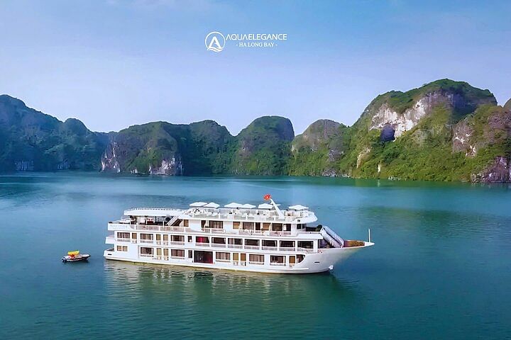 Luxury Aqua Elegance Cruise: Explore Halong Bay, Sung Sot Cave & Titop Island