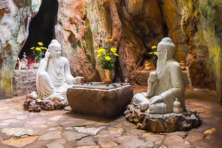 One-Way Transfers including Sightseeing between Hoi An and Hue