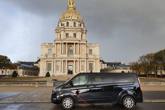 Private Paris Landmarks & Hidden Gems Tour