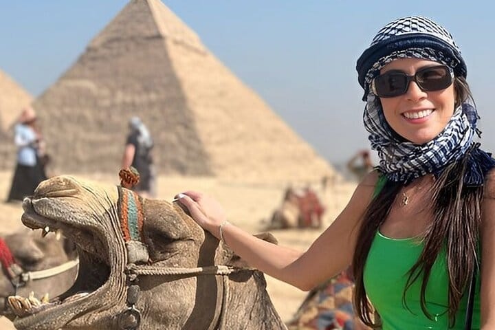 Camel ride Giza pyramids
