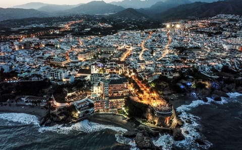 Málaga City Break with Open Deck Bus Tour for 4 Days