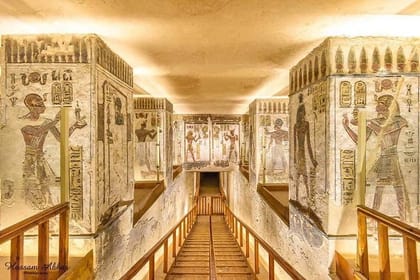 Luxor Day Tour: Valley of the Kings and Hatshepsut Temple