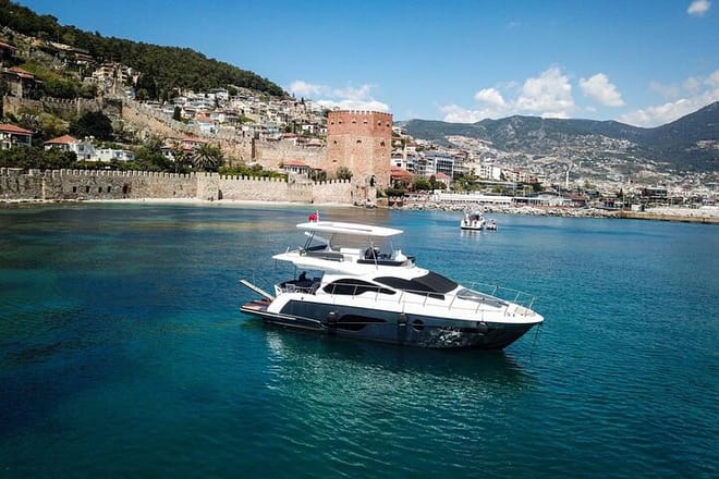 Alanya Private Yacht Tour with Lunch, Soft Beverage & Transfer 6