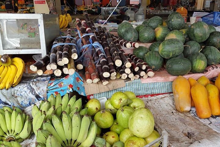 “Chiang Mai by Bike: Temples, Food & Hidden Streets!”
