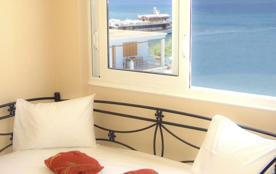 6-Day Hiking and Cultural Adventure in Karpathos, Greece