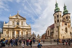 Krakow: Old Town Tour by Golf Cart and Vistula Cruise by Catamaran