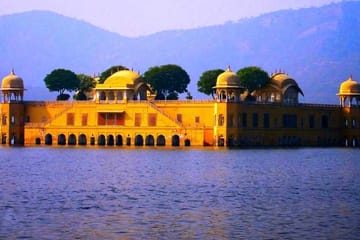 2-Day Golden Triangle Tour from Delhi with Private Transport
