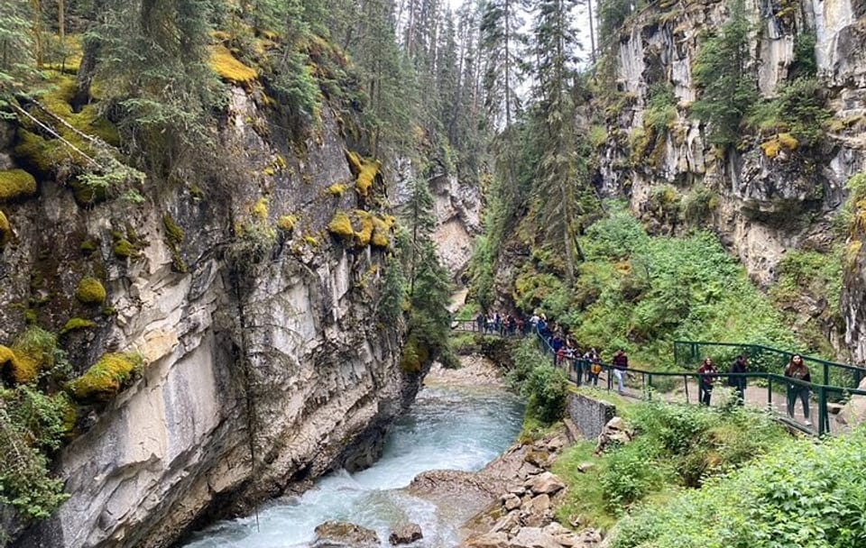 Lake Louise, Moraine Lake, Johnston Canyon& Banff from Canmore
