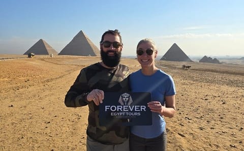 Private Tour of Giza Pyramids, Egyptian Museum, and Khan El Khalili