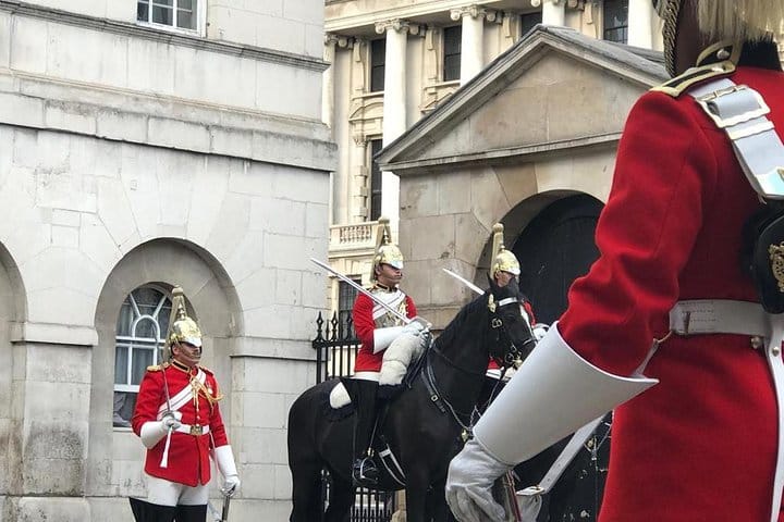 Private Half Day London Tour With Car/Black Cab/MPV/Van/Coach 4