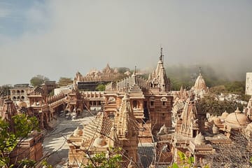 Palitana Jain Temple Trekking Tour in Gujarat, India